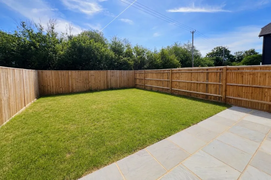 Guildford Road, Runfold, GU10, photo 9