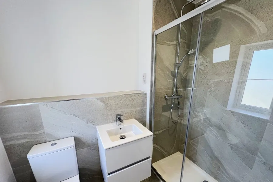 Guildford Road, Runfold, GU10, photo 6
