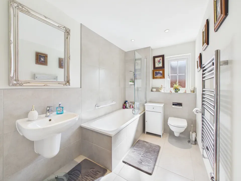 Owl Close, Billingshurst, West Sussex, photo 7