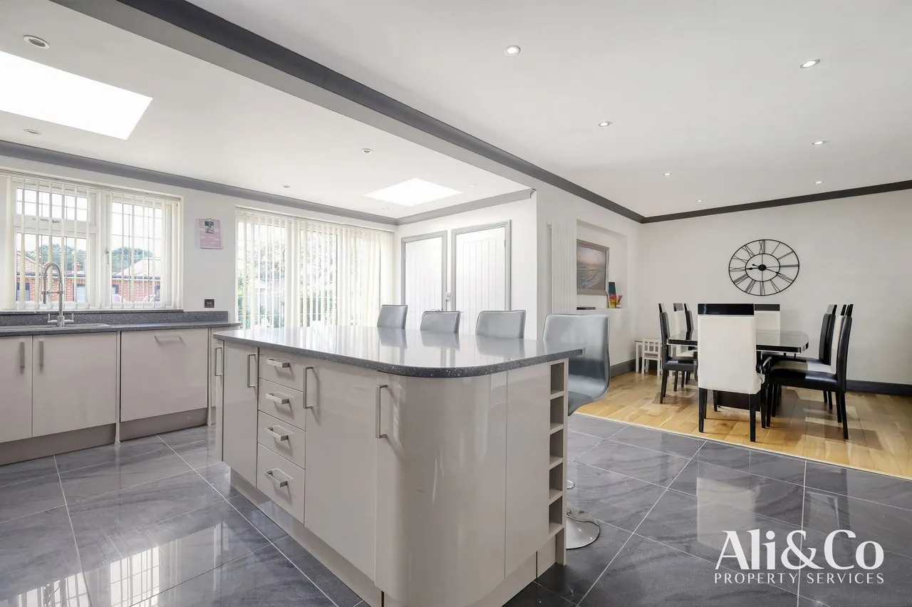 Wood View, Grays, Essex, RM16 2WJ, photo 4