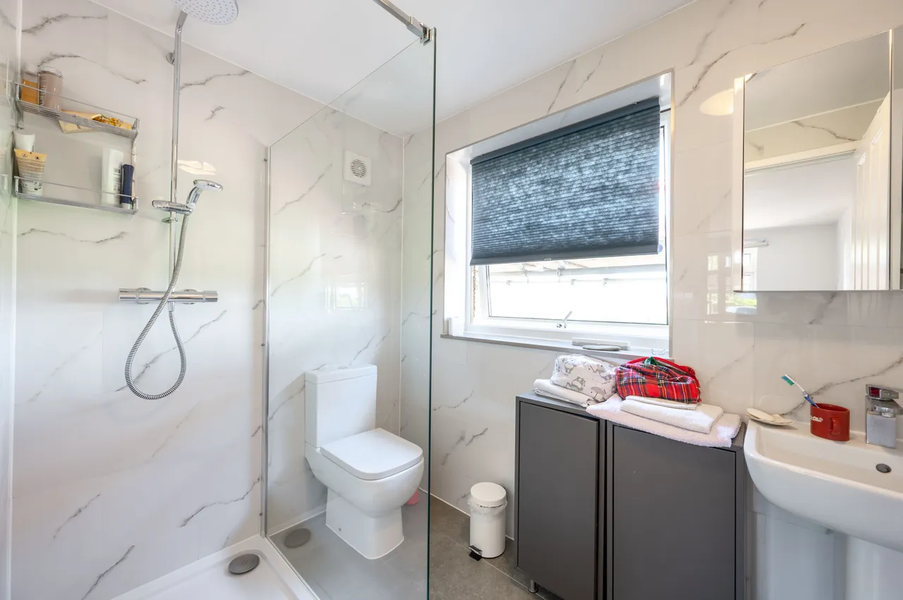 33 Alverstone Road, Wembley, photo 11