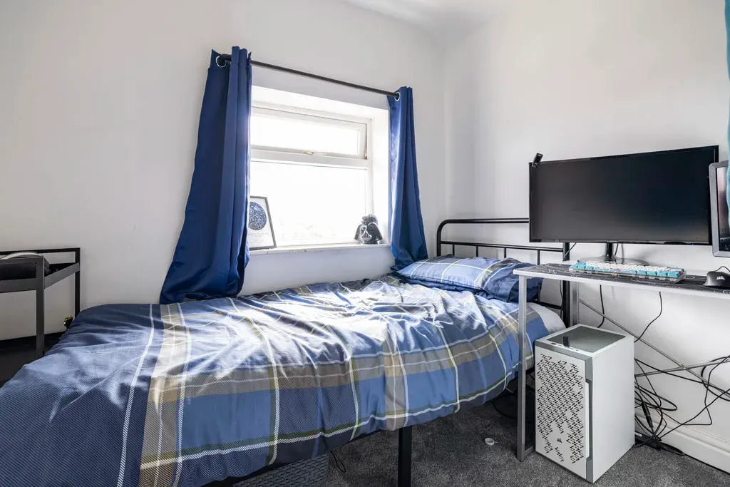 St. Pauls Road, Bletchley, Milton Keynes, Buckinghamshire, MK3 5EF, photo 8