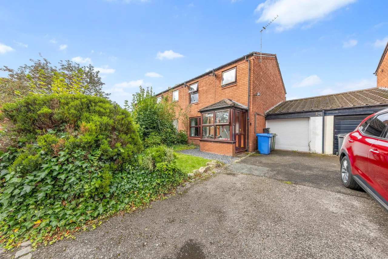 Yates Close, Great Sankey, Warrington, Warrington, WA5 1XH, photo 17