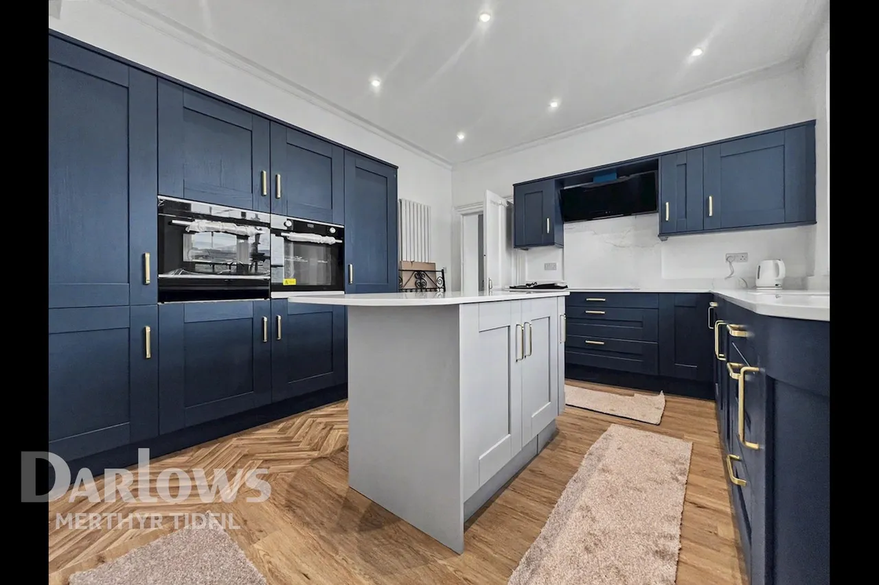 Somerset Place, Merthyr Tydfil, photo 4