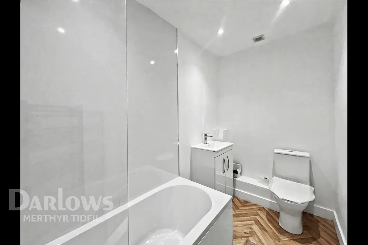 Somerset Place, Merthyr Tydfil, photo 25