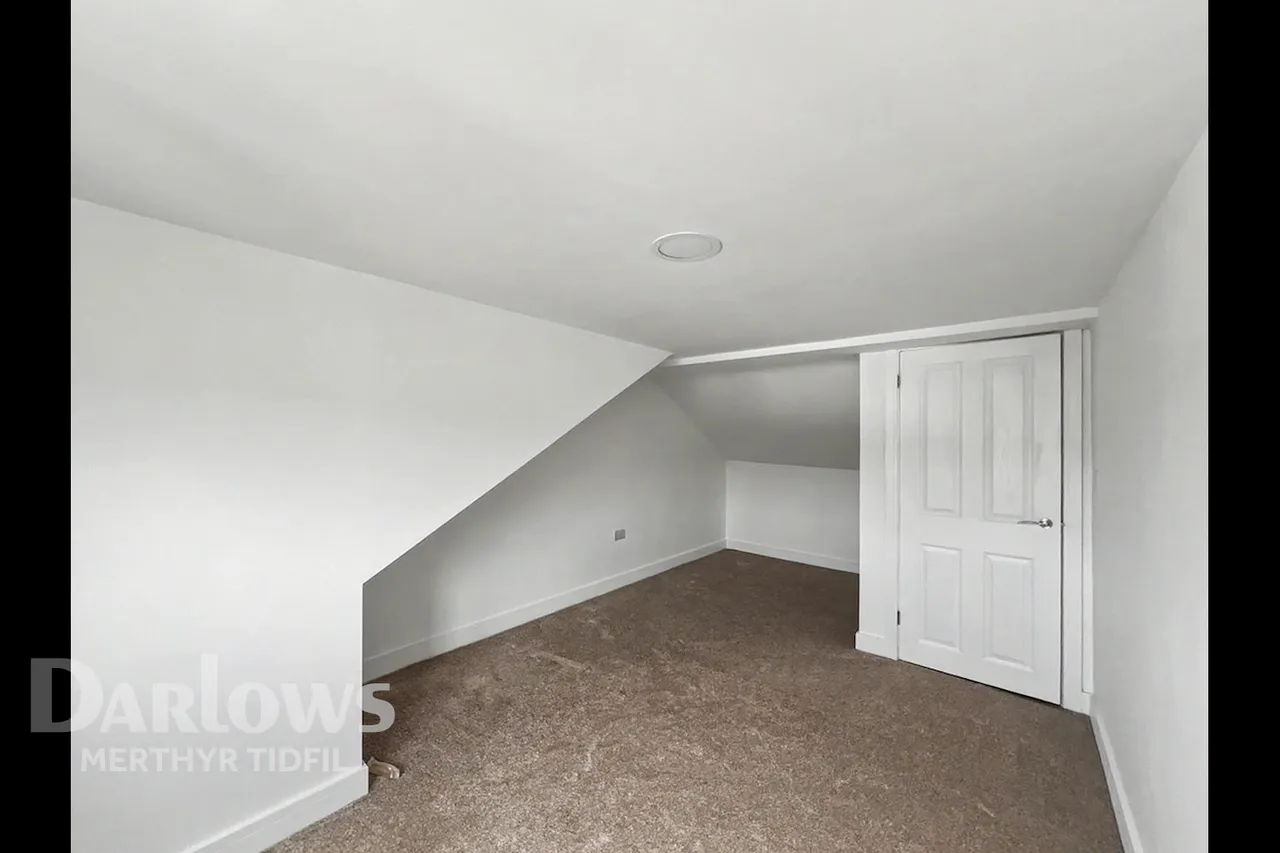 Somerset Place, Merthyr Tydfil, photo 24