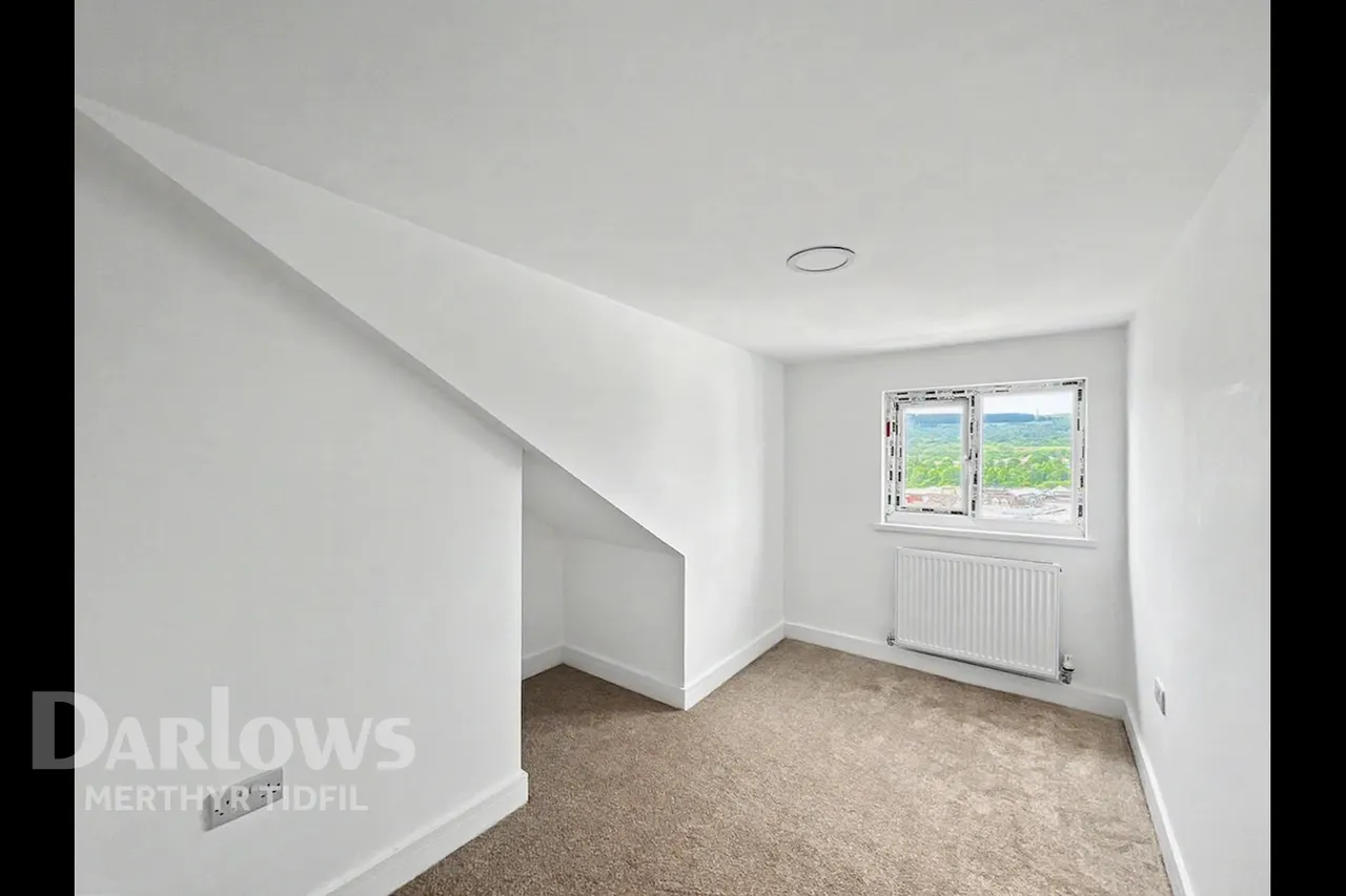 Somerset Place, Merthyr Tydfil, photo 22