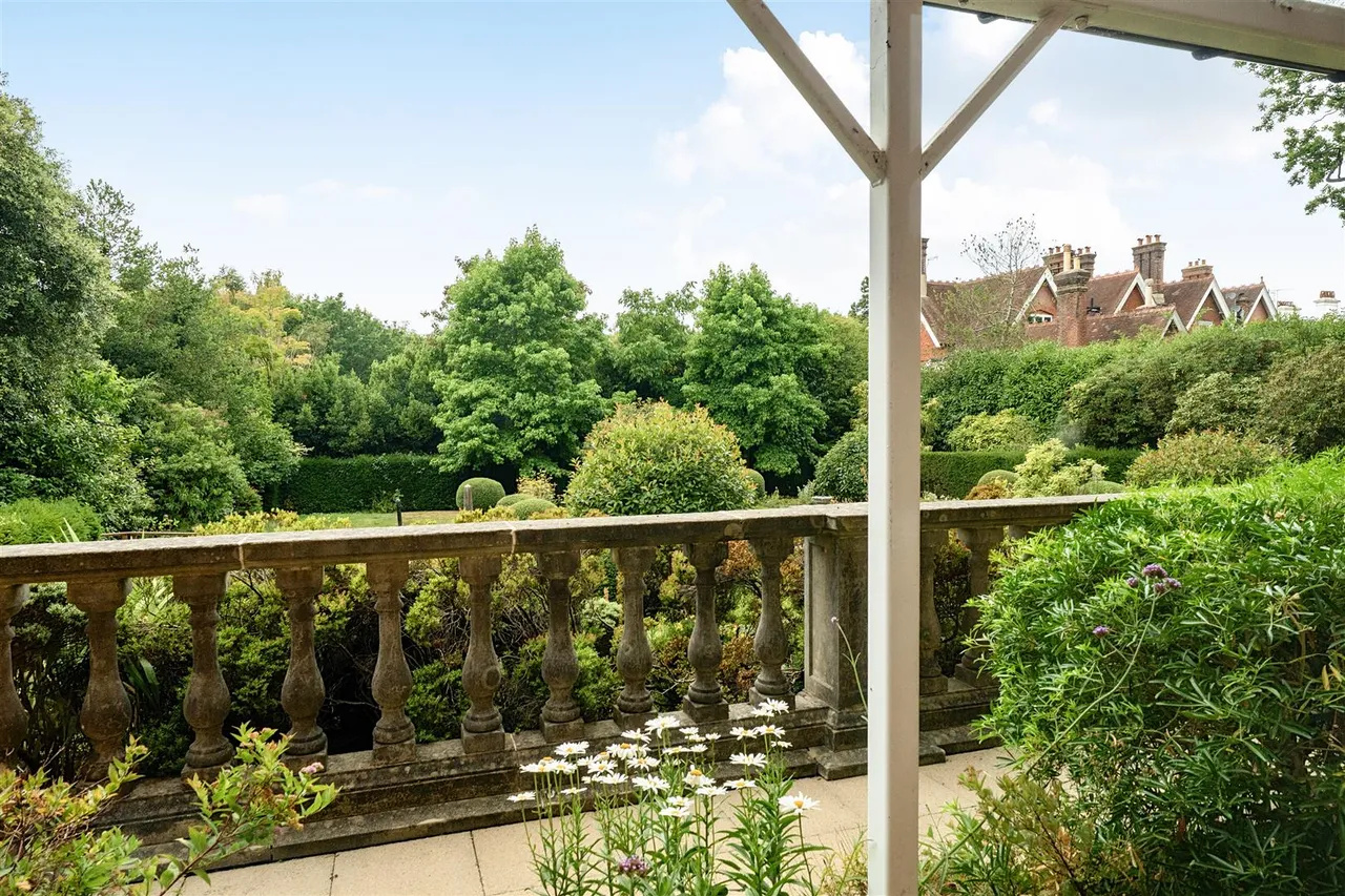 Bishops Down Road, Tunbridge Wells, TN4, photo 15