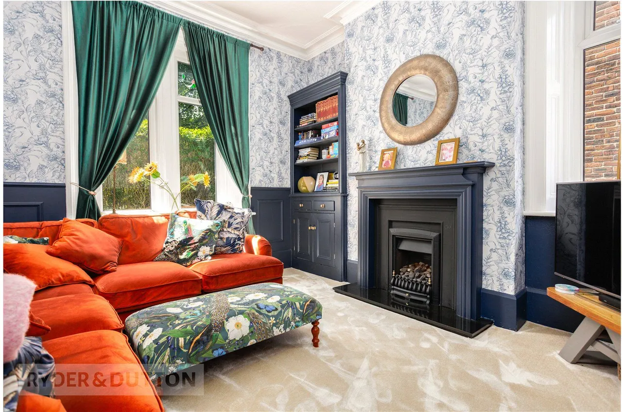 Micklehurst Road, Mossley, OL5, photo 5