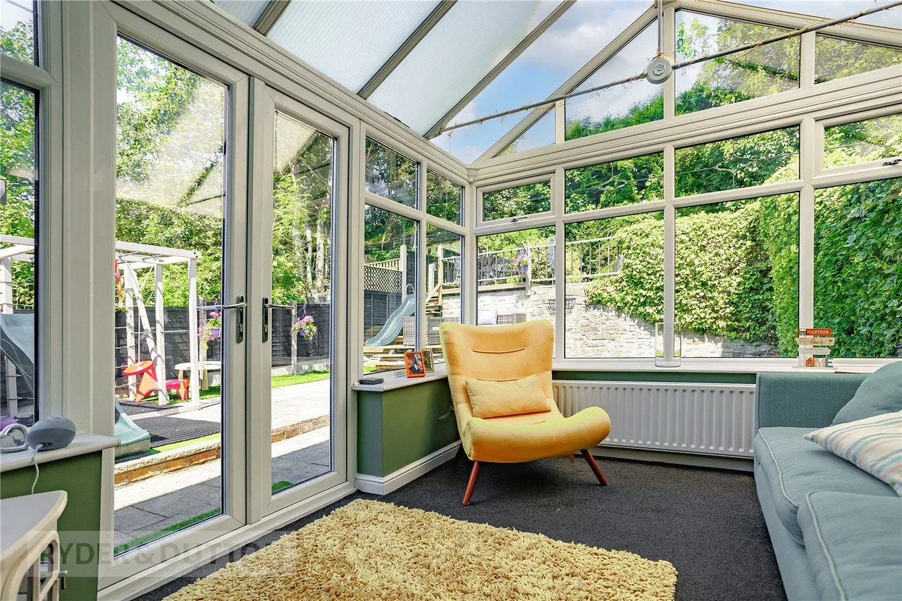 Micklehurst Road, Mossley, OL5, photo 11