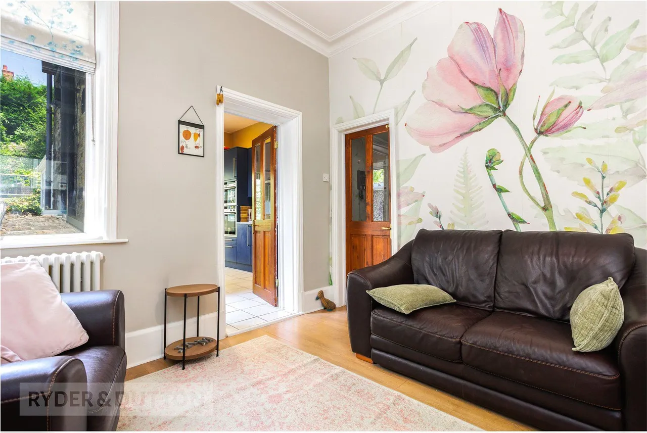 Micklehurst Road, Mossley, OL5, photo 8