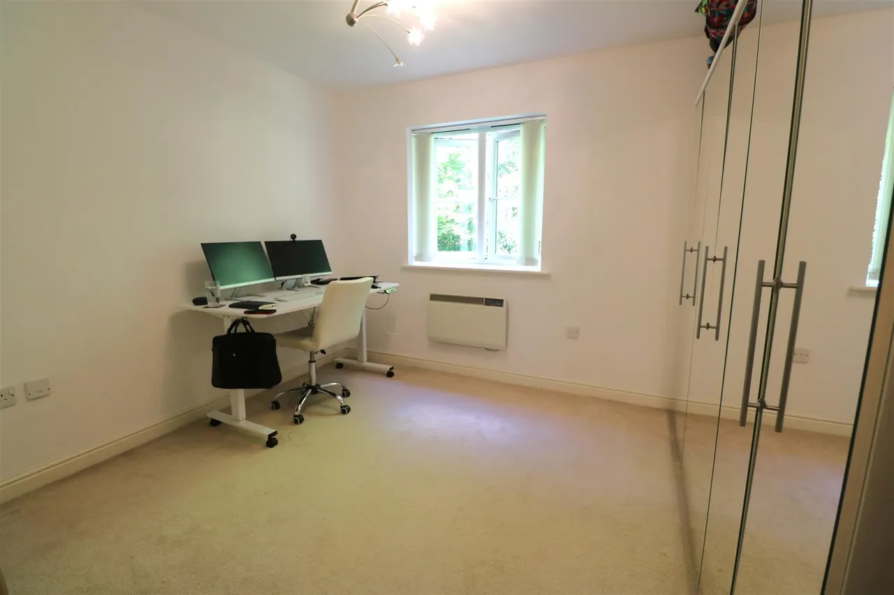 St. Catherines Wood, Camberley, photo 7