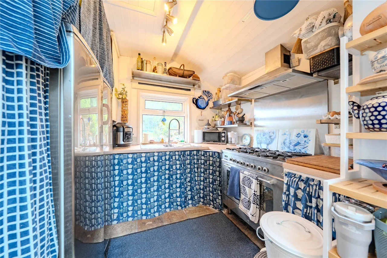Leeds Road, Otley, LS21, photo 13