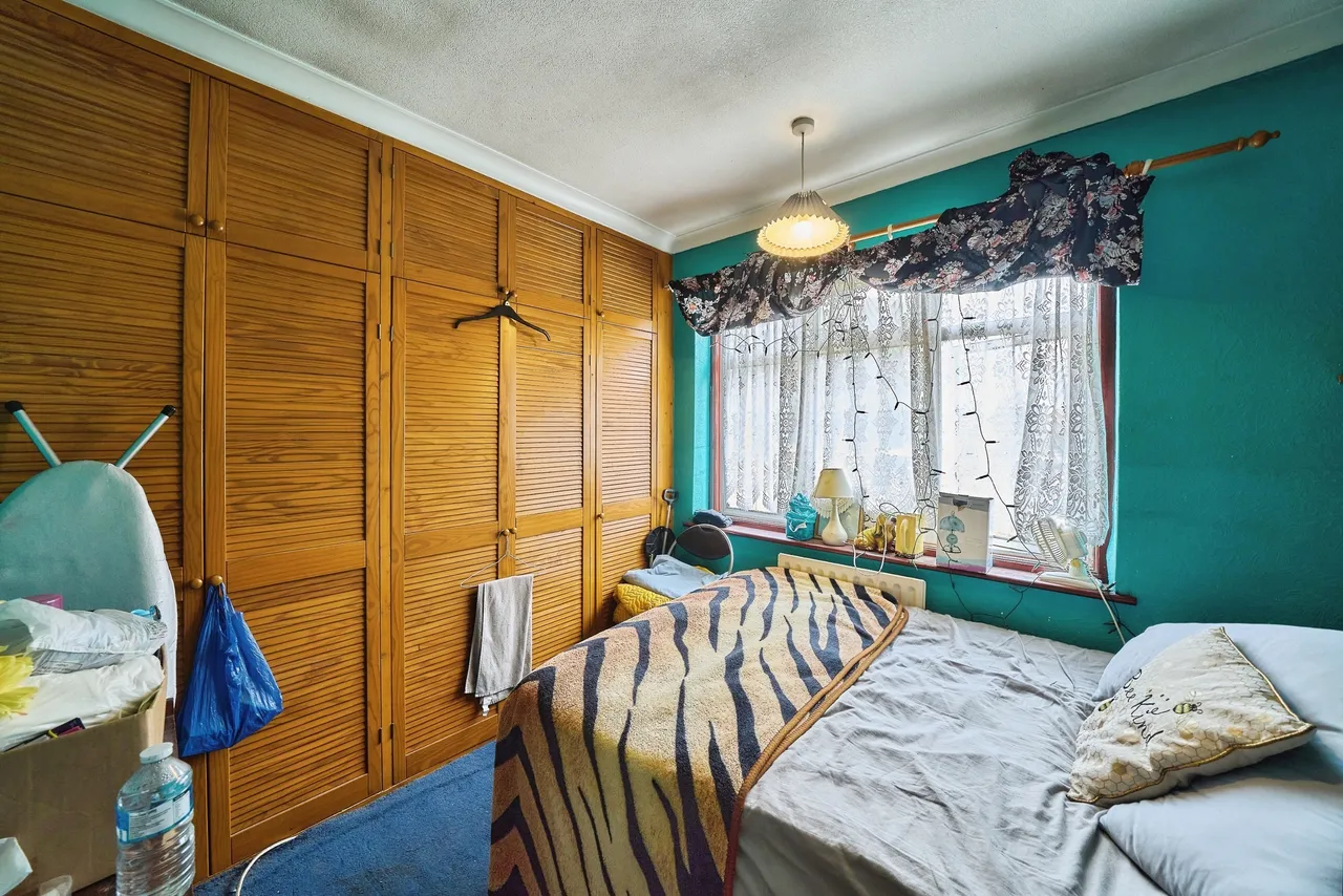 New Road, Feltham, TW14, photo 5