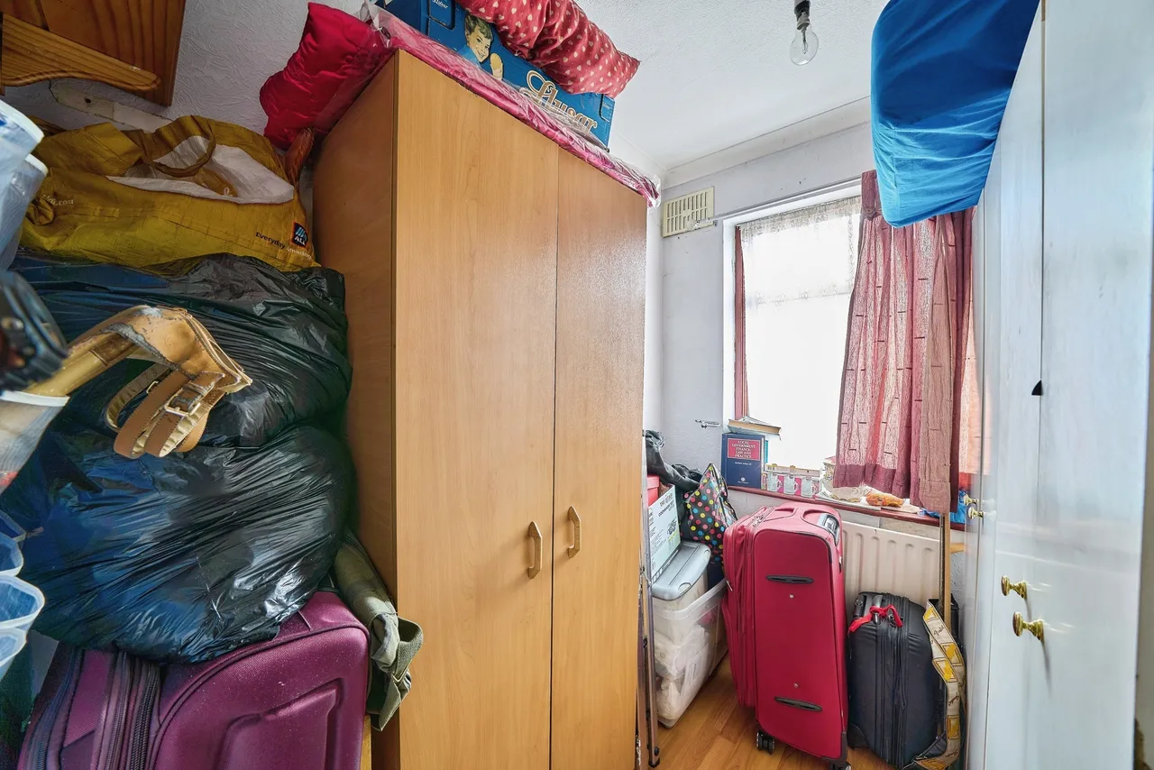 New Road, Feltham, TW14, photo 13