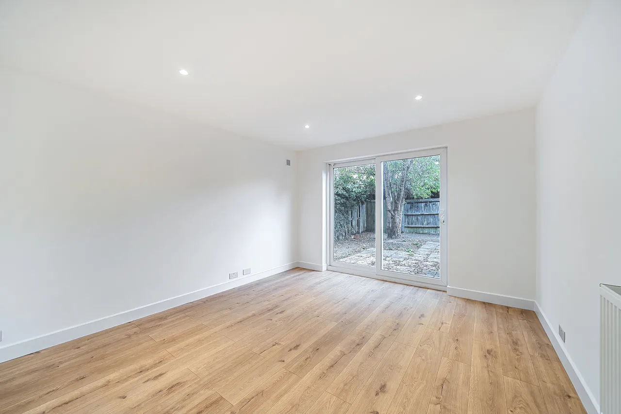 Whitehall Road, Uxbridge, UB8, photo 5