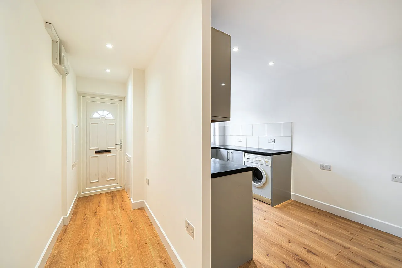 Whitehall Road, Uxbridge, UB8, photo 11