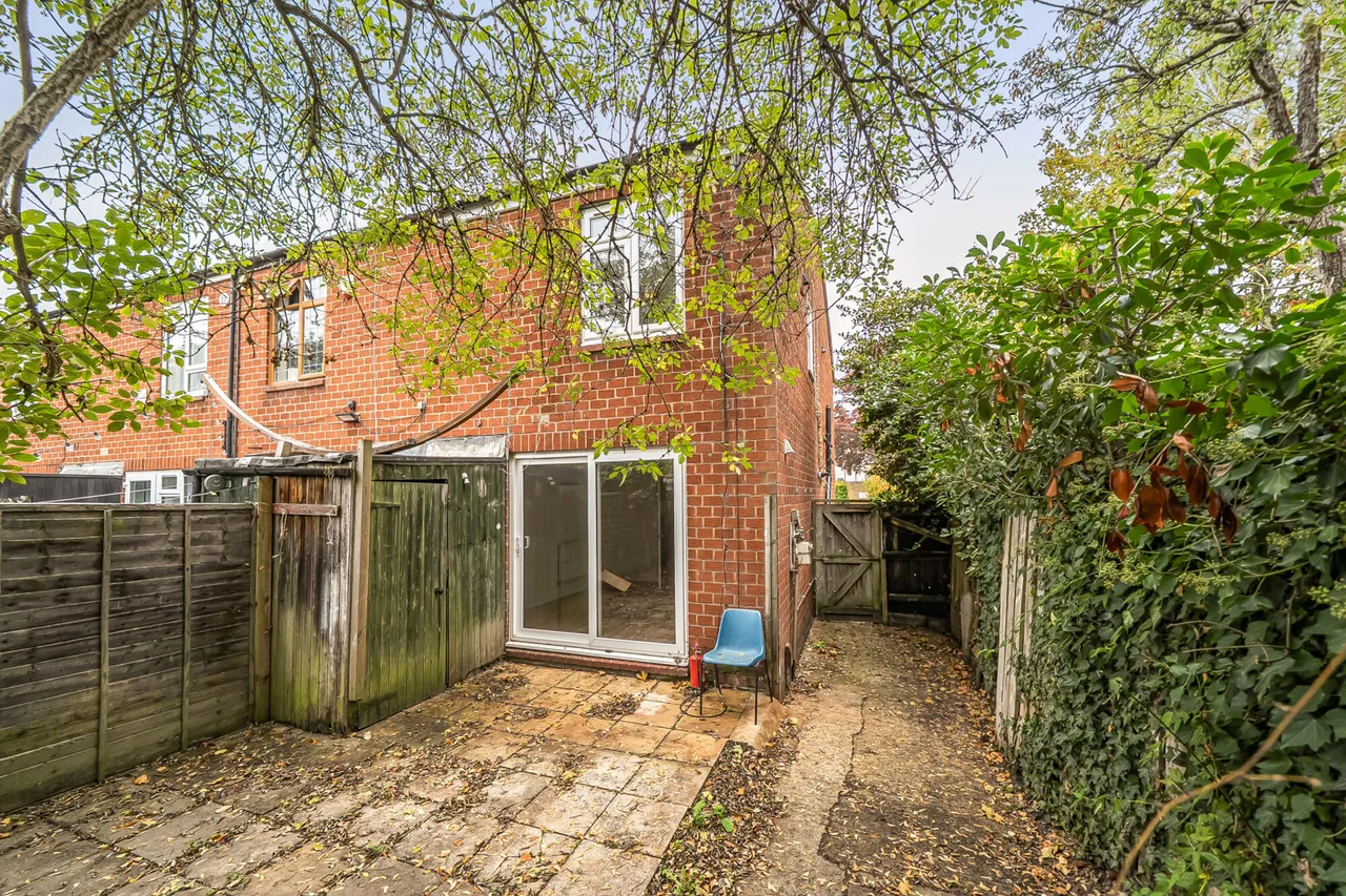 Whitehall Road, Uxbridge, UB8, photo 13