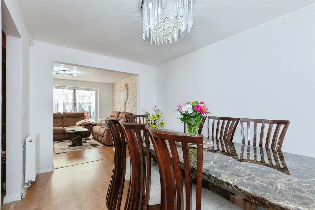 Pinewood Close, Leicester, LE4, photo 3