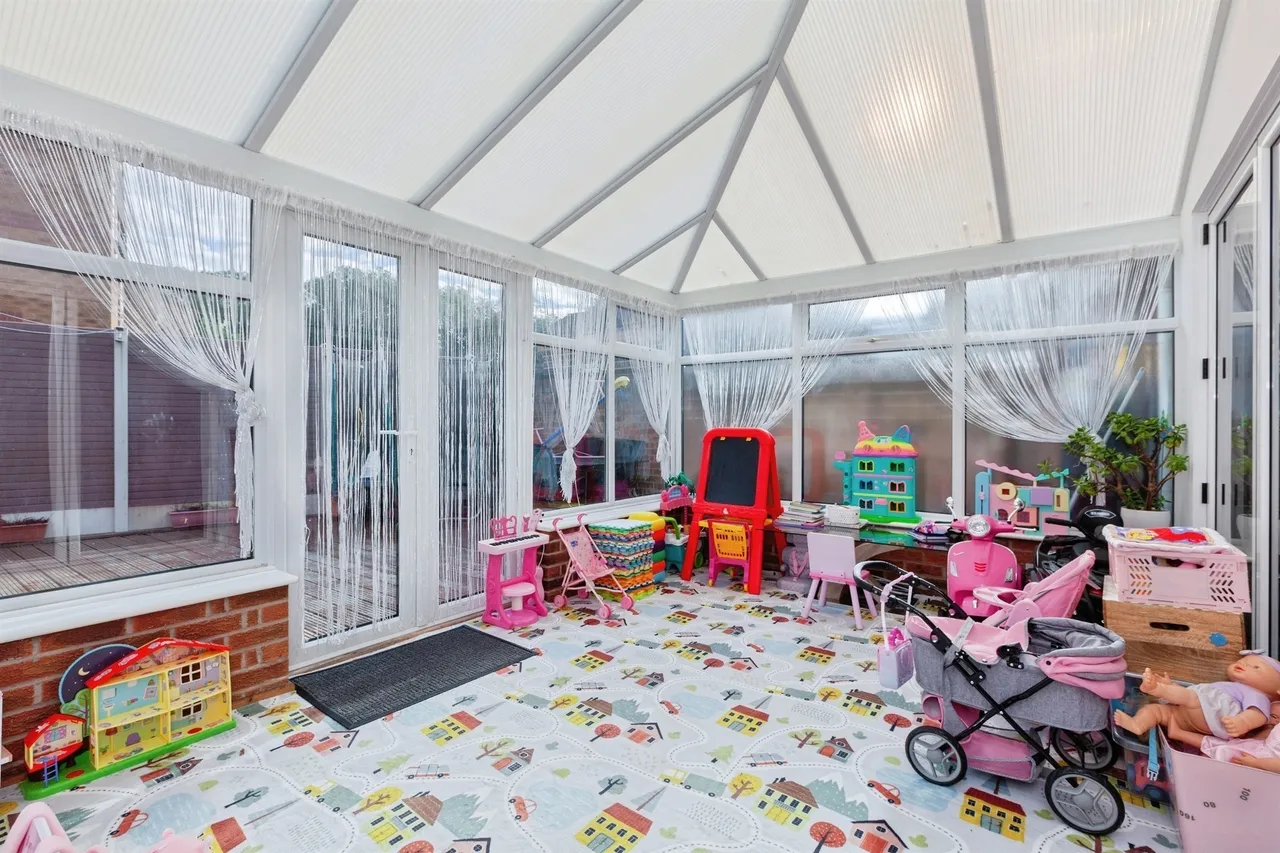 Pinewood Close, Leicester, LE4, photo 6