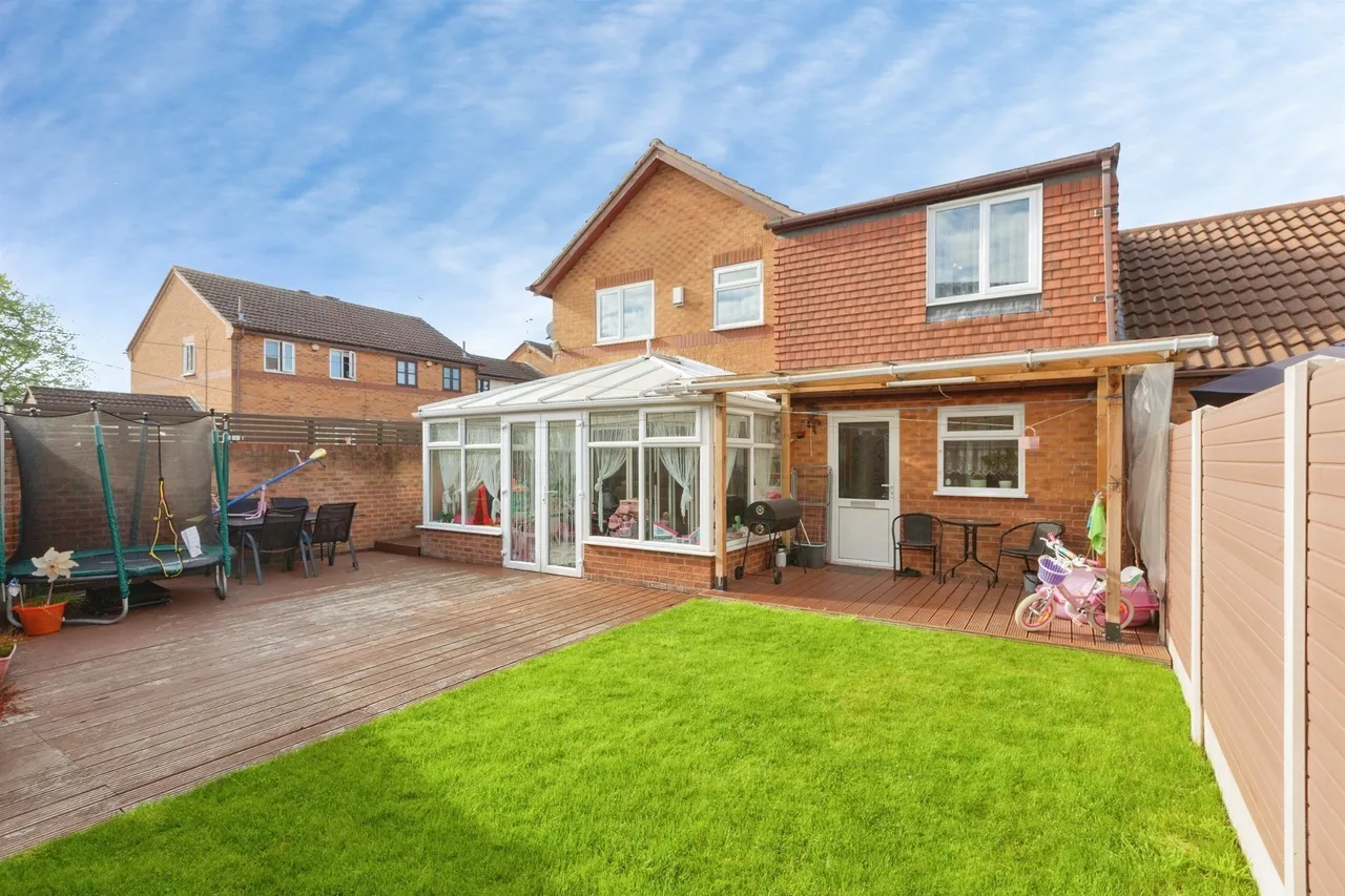 Pinewood Close, Leicester, LE4, photo 13