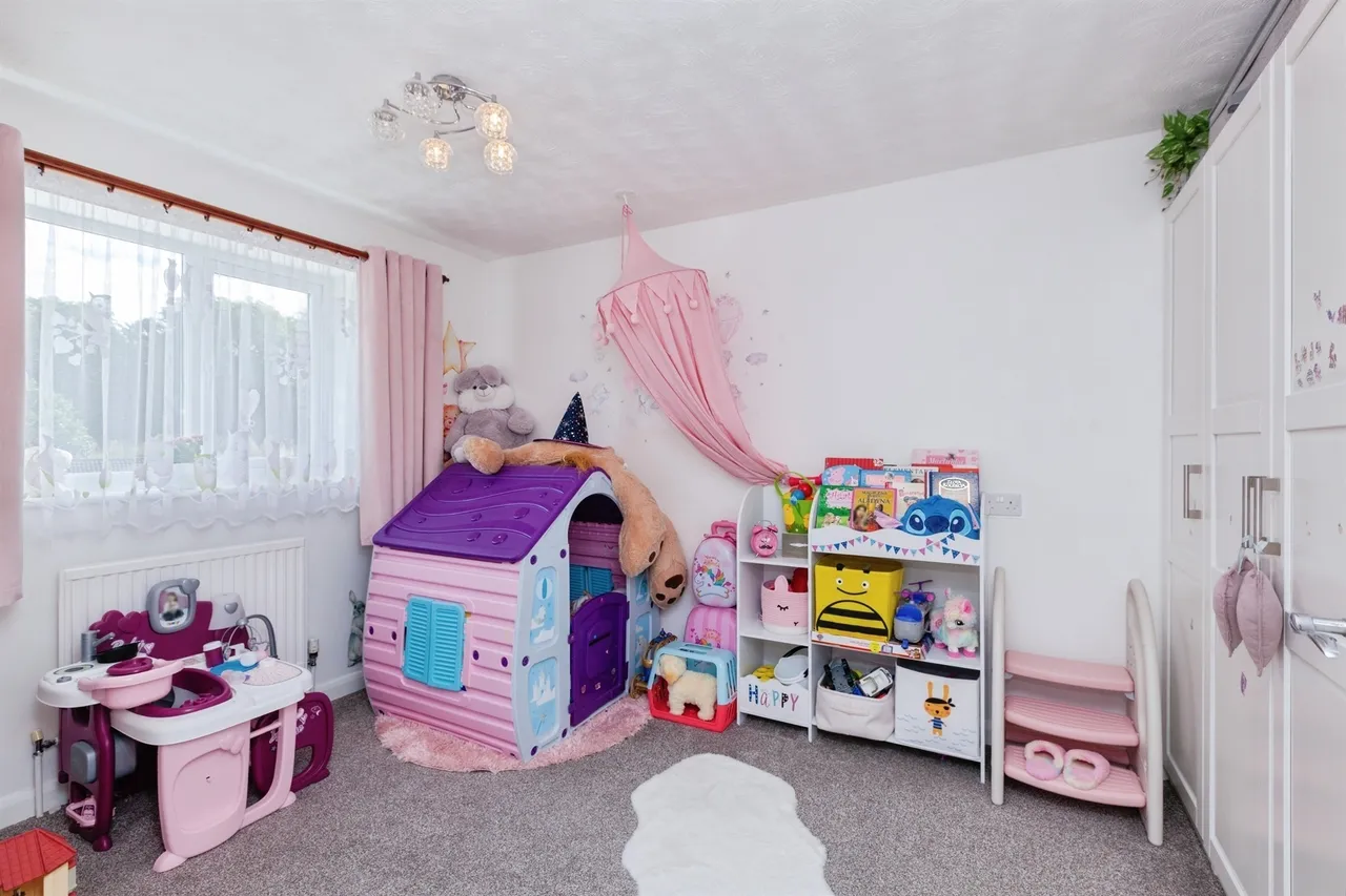 Pinewood Close, Leicester, LE4, photo 15
