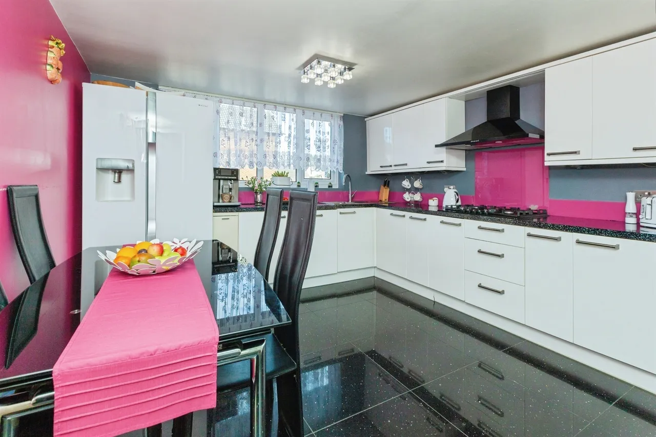 Pinewood Close, Leicester, LE4, photo 18