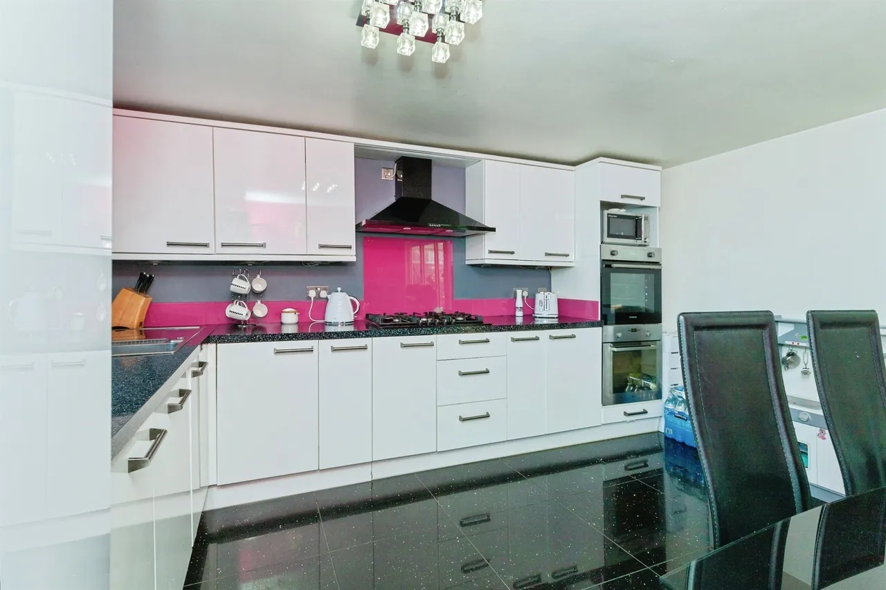 Pinewood Close, Leicester, LE4, photo 4