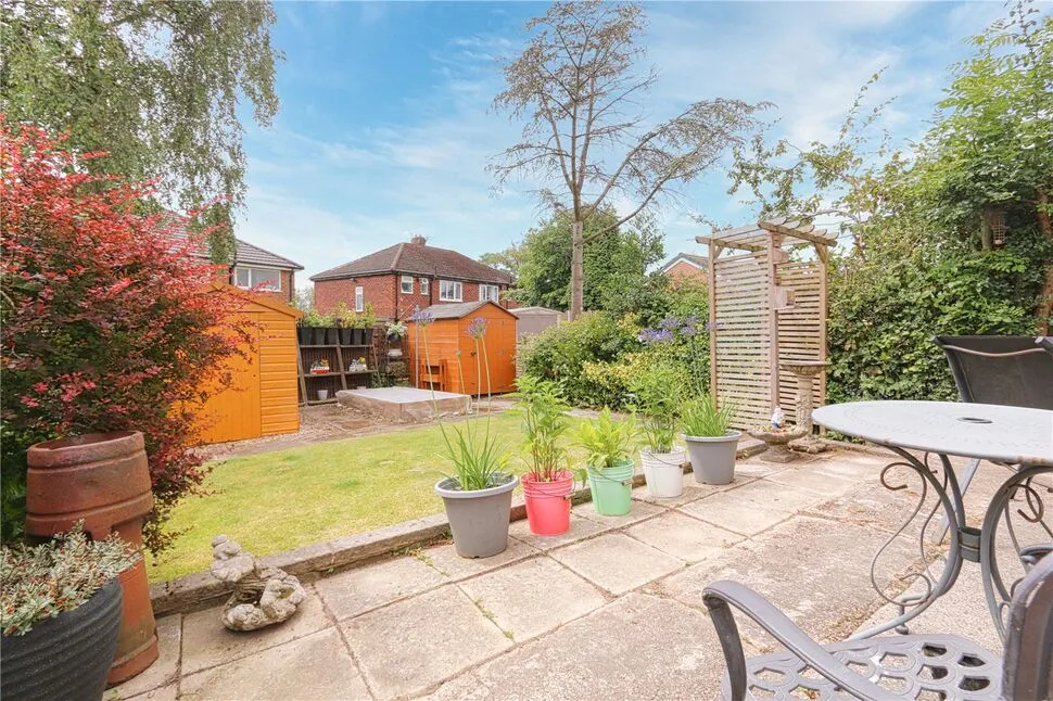Warren Close, Denton, Greater Manchester, M34, photo 6