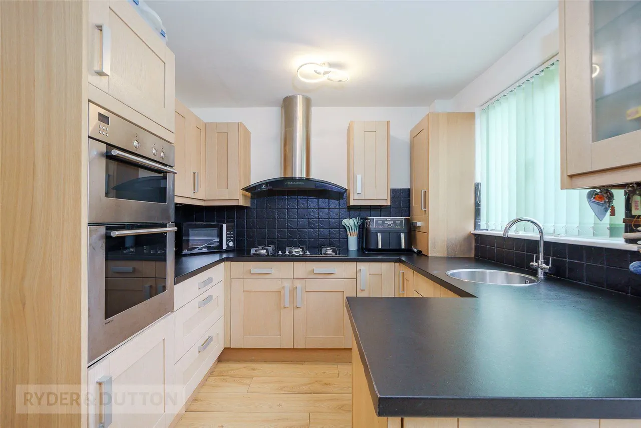 Hawthorn Road, Slaithwaite, HD7, photo 4