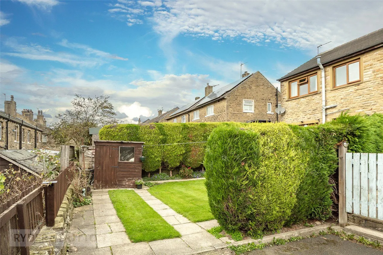 Hawthorn Road, Slaithwaite, HD7, photo 15