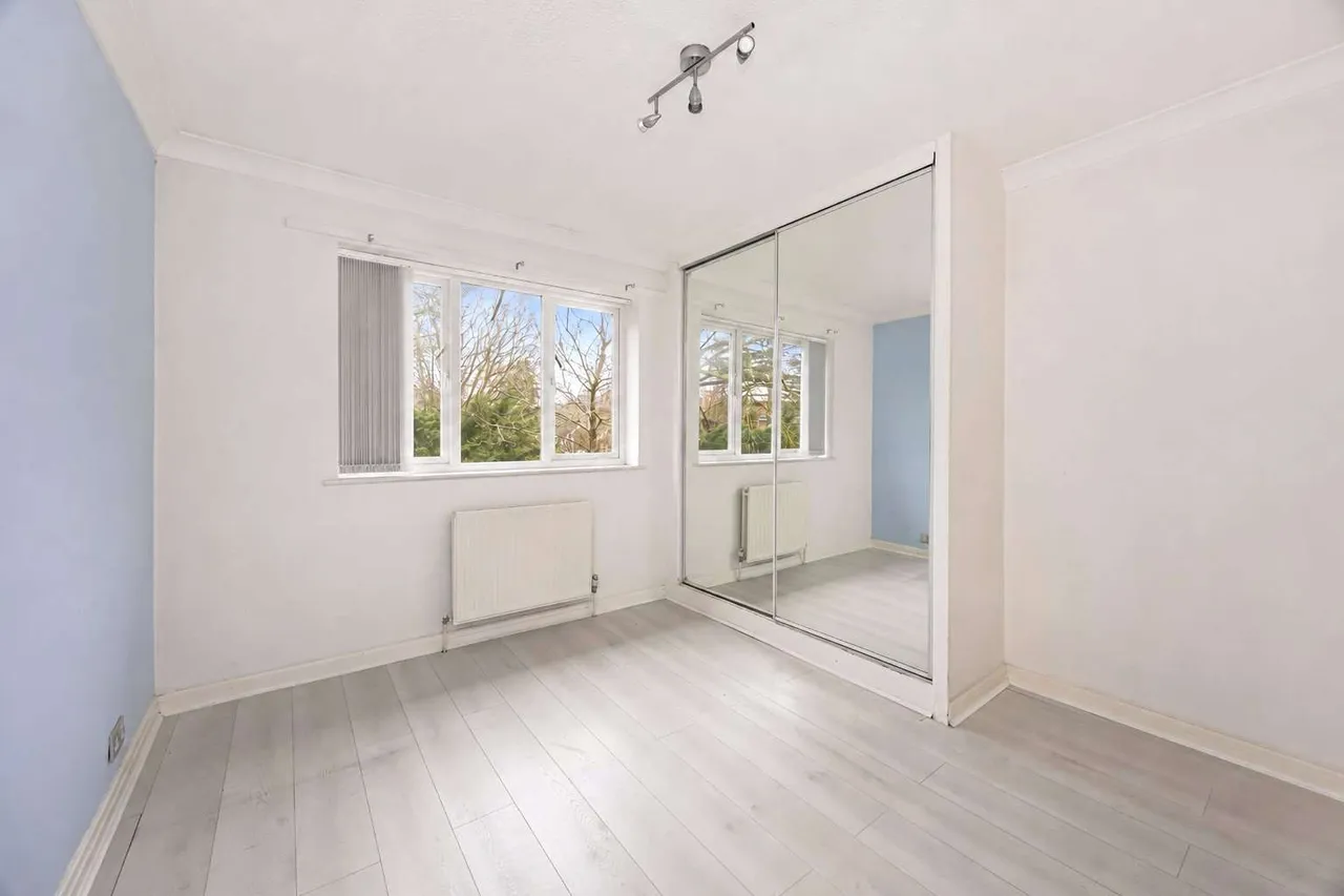 Glenlyon Court, 26 Castle Road, Weybridge, Surrey, KT13 9RB, photo 10