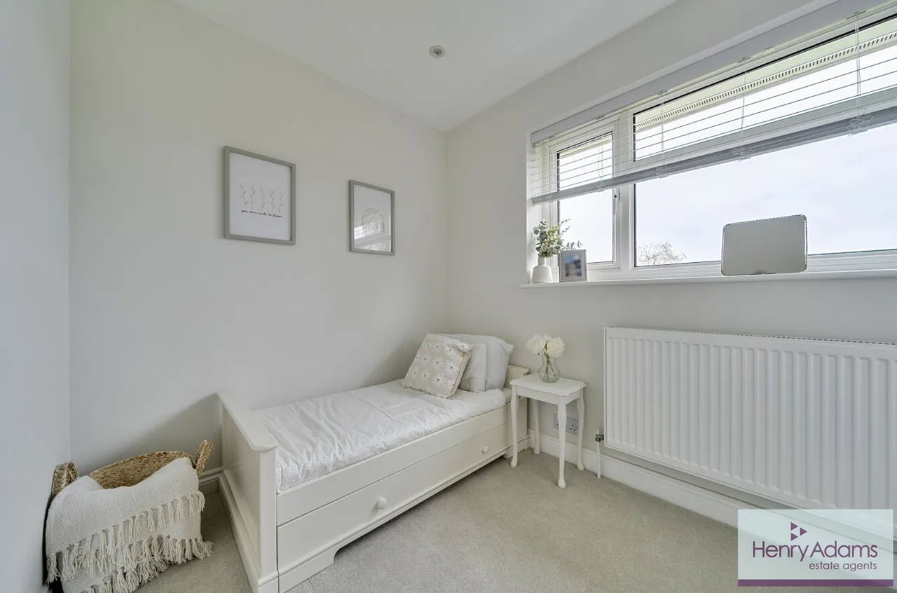 Cardew Road, Liss, GU33, photo 15