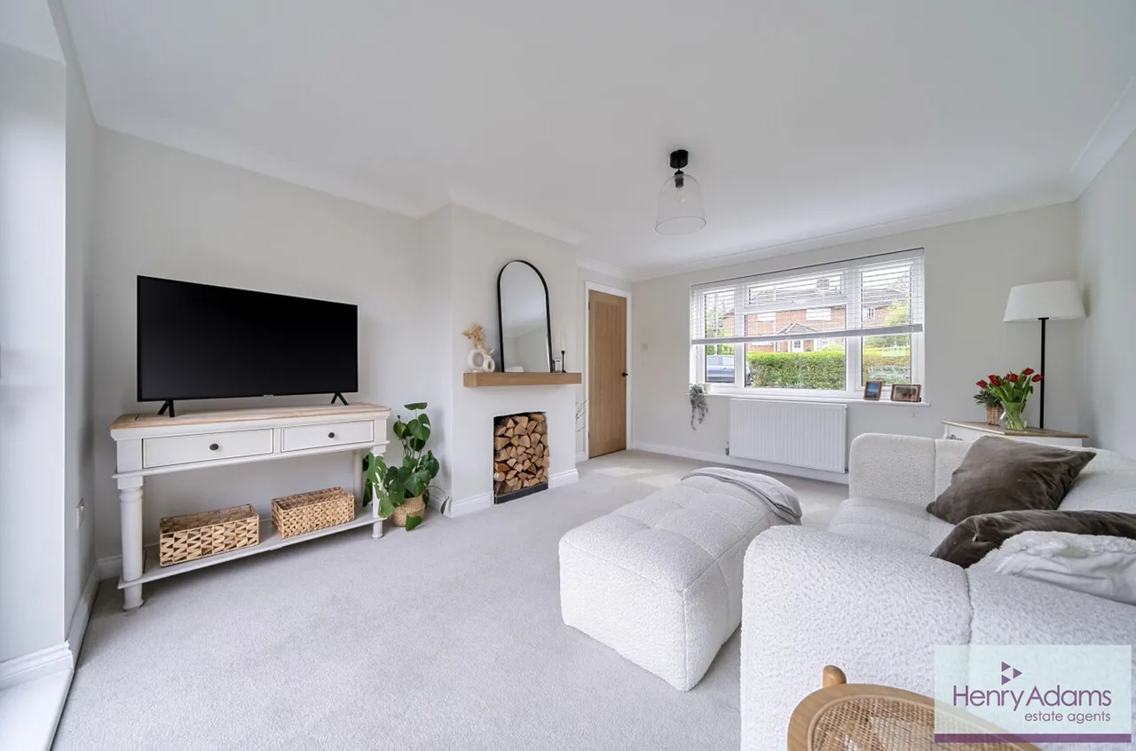 Cardew Road, Liss, GU33, photo 2