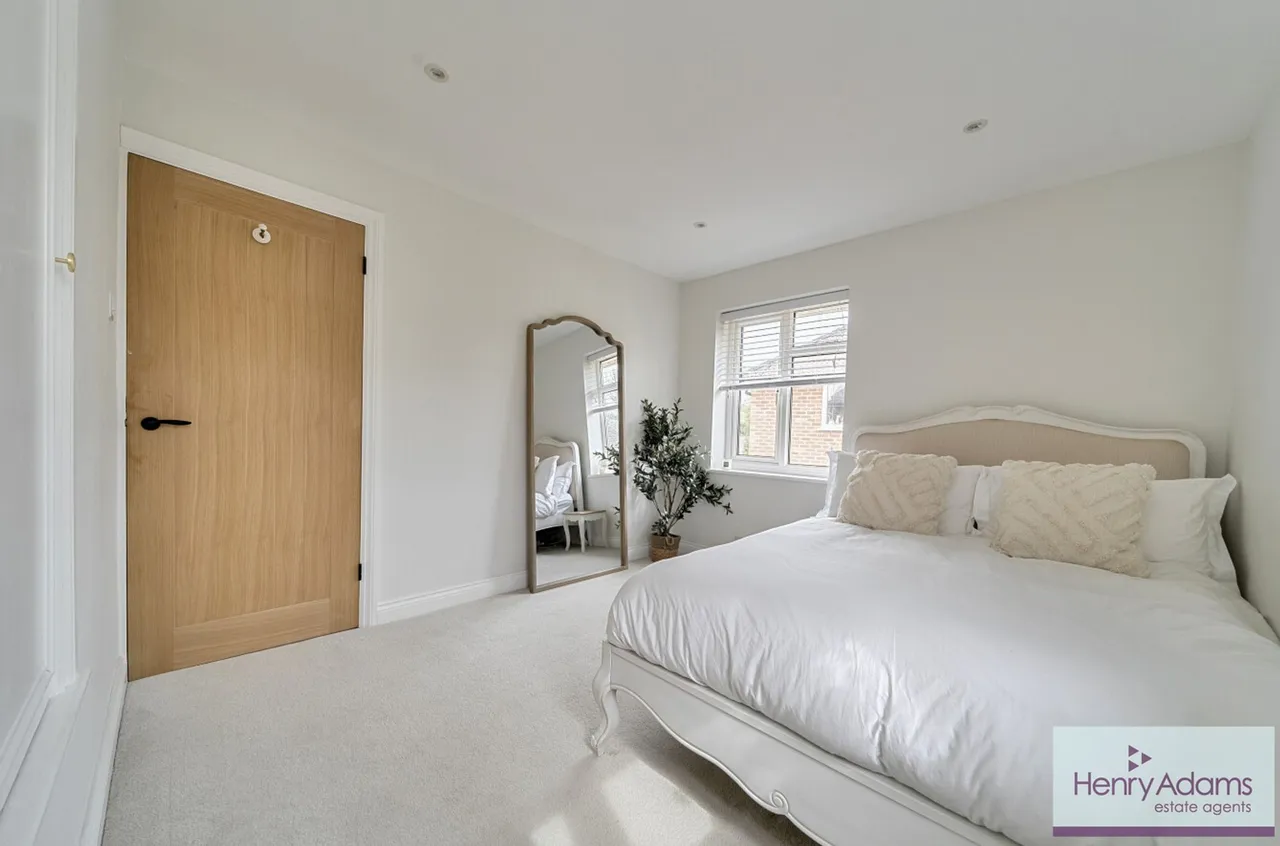 Cardew Road, Liss, GU33, photo 11