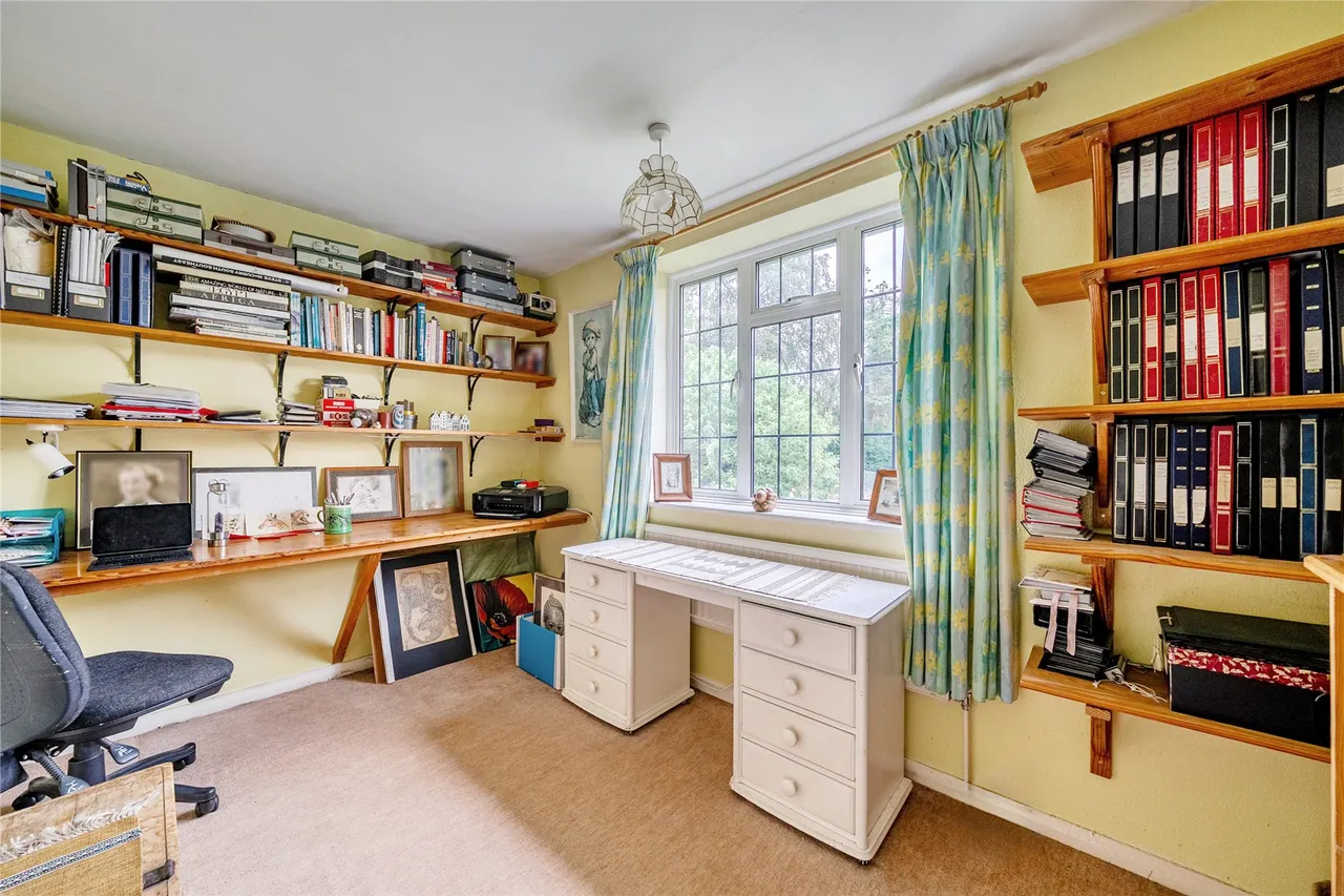 Woodstock, West Clandon, GU4, photo 12