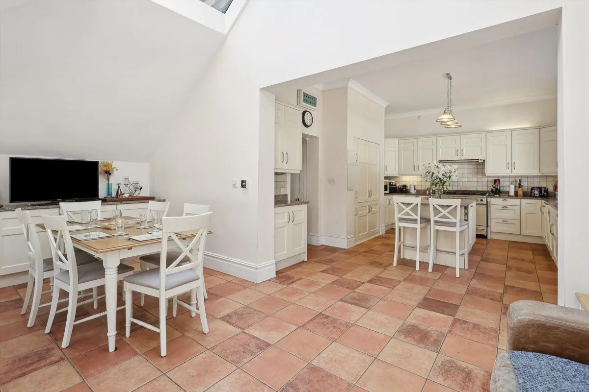 Woburn Hill, Addlestone, KT15, photo 7