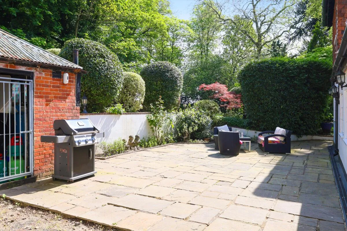 Woburn Hill, Addlestone, KT15, photo 19