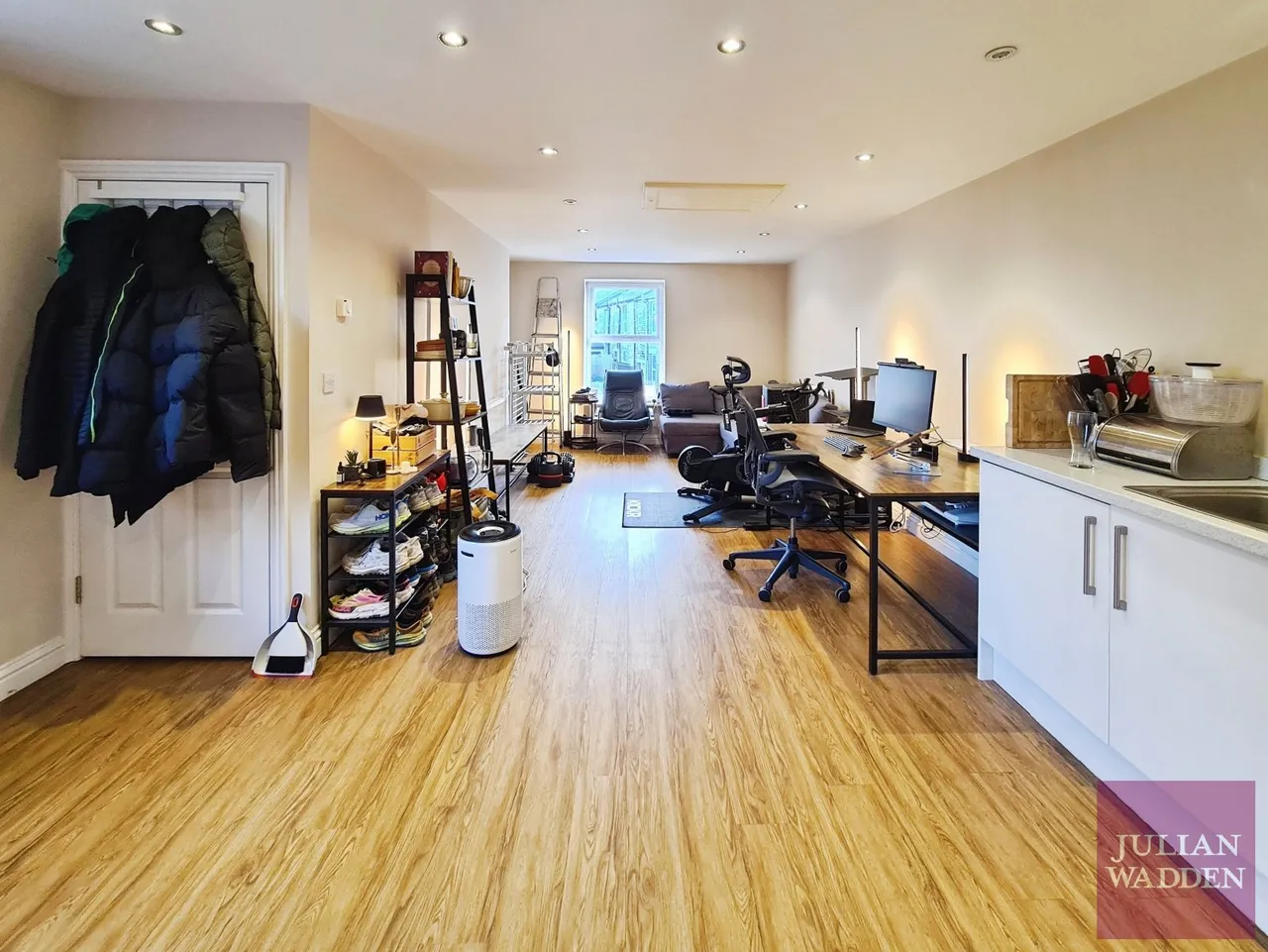 Wood Street, Glossop, SK13, photo 4