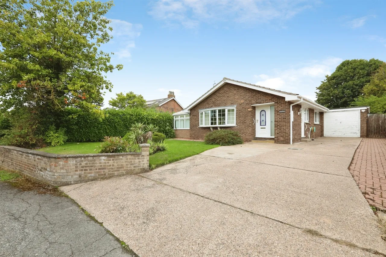 3 bed house for sale, The Nookin, East Markham, NG22