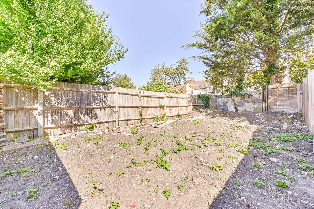 London, SE25, photo 22