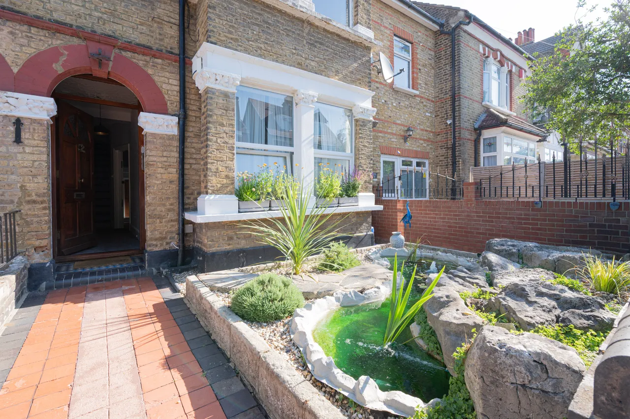 London, SE25, photo 17
