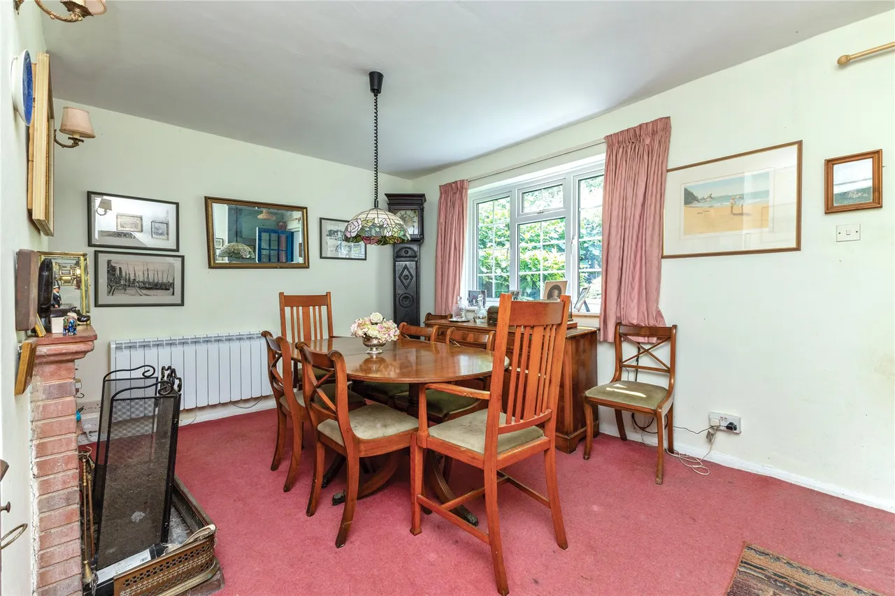 Whitmore Vale Road, Grayshott, GU26, photo 21