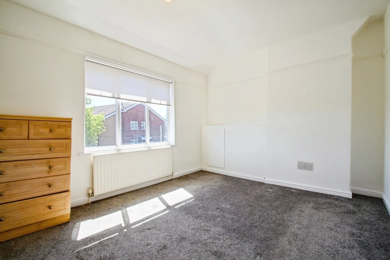 Broadhurst Avenue, Clifton, Swinton, Manchester, M27, photo 11