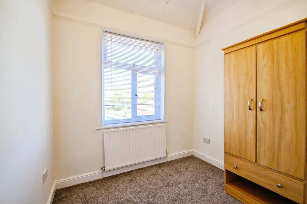 Broadhurst Avenue, Clifton, Swinton, Manchester, M27, photo 16