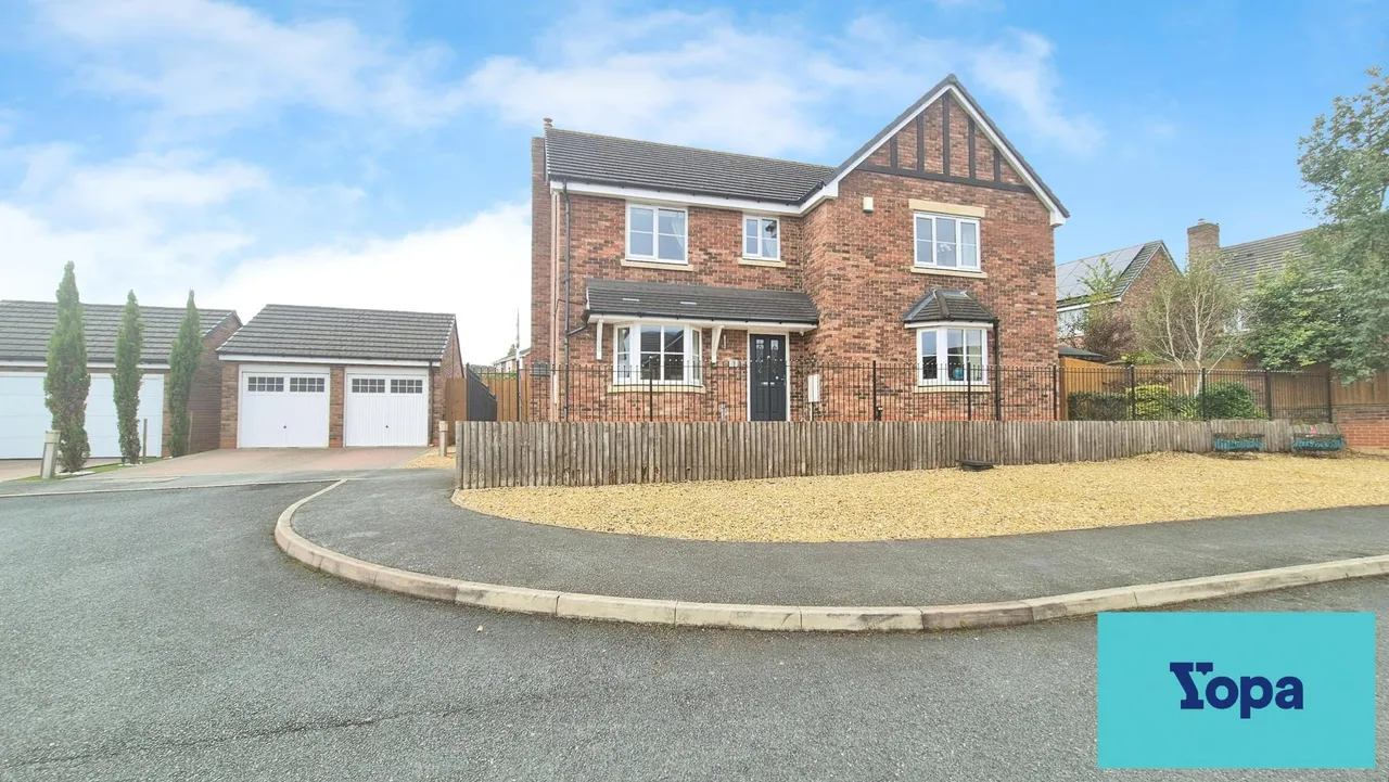 5 bed house for sale, Hammond Rise, Tittensor, ST12