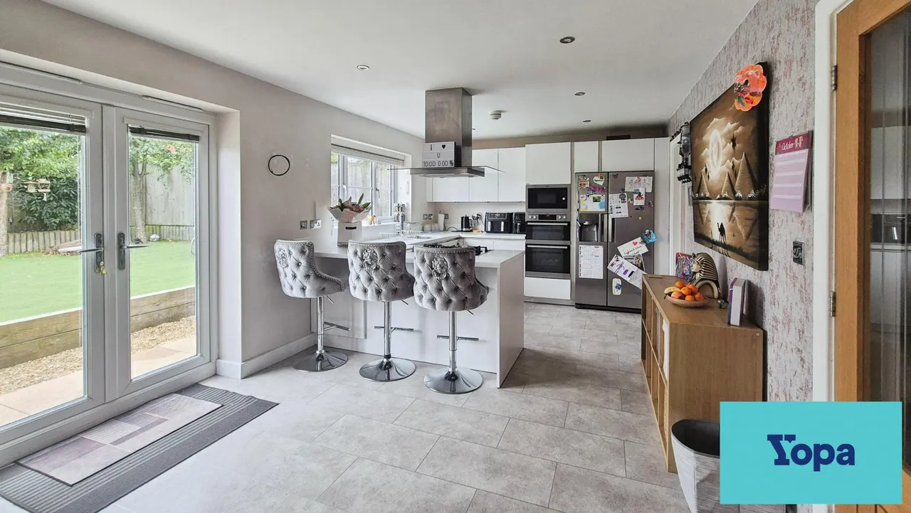 Hammond Rise, Tittensor, ST12, photo 6