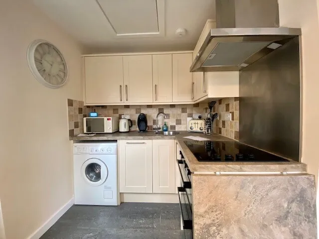 Foster Close, Aylesbury, HP20, photo 4