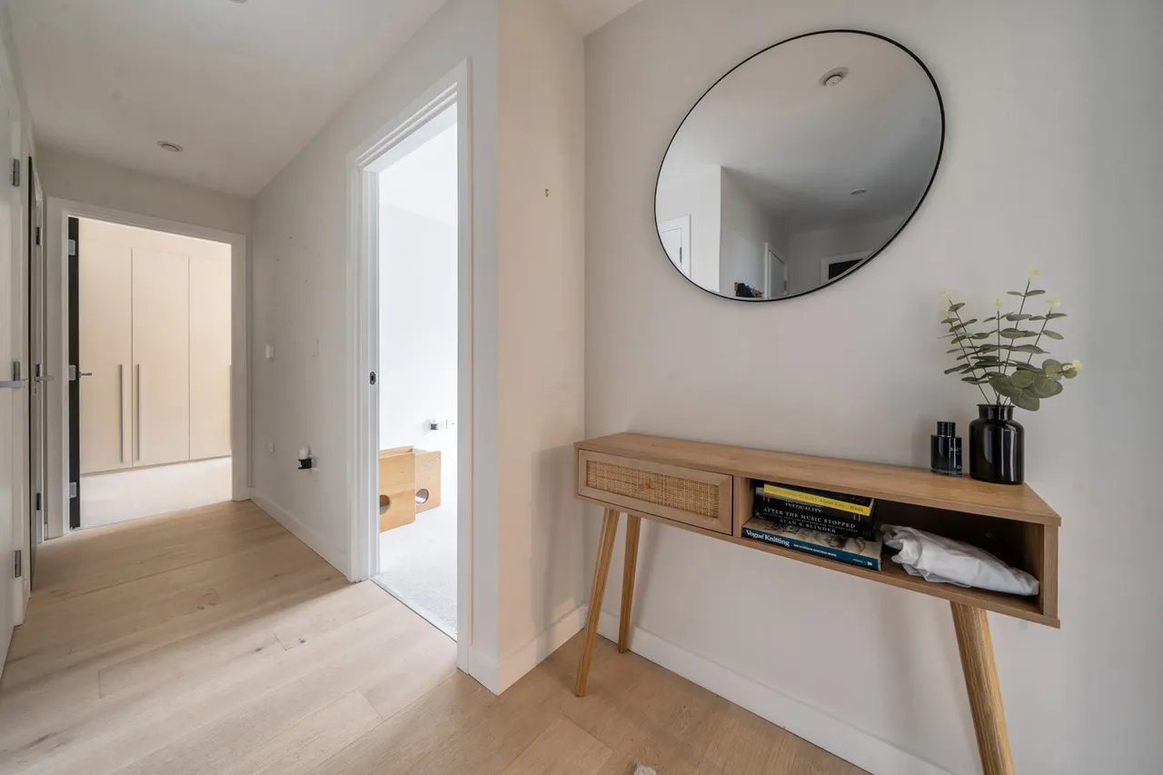 Middle Road, Hanwell, W7, photo 13
