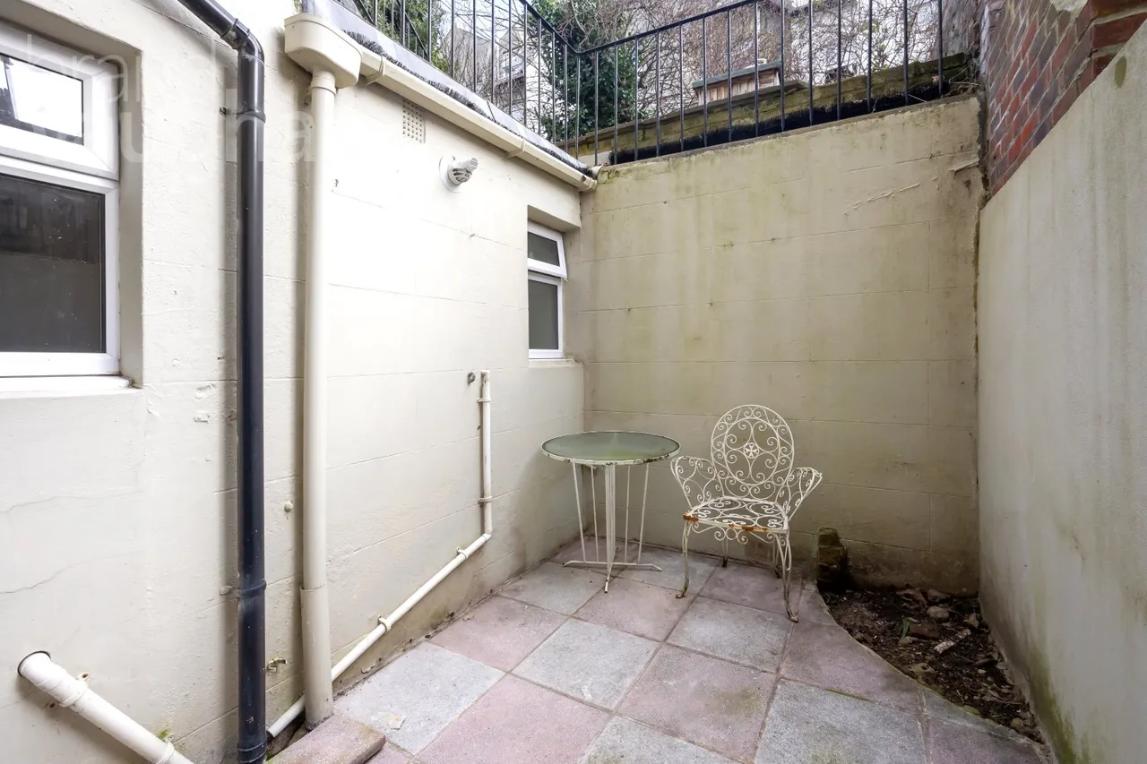 Lansdowne Street, Hove, BN3, photo 13